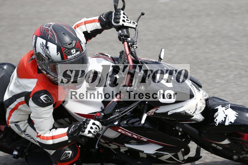 /Archiv-2024/29 12.06.2024 MOTO.CH Track Day ADR/Gruppe blau/64